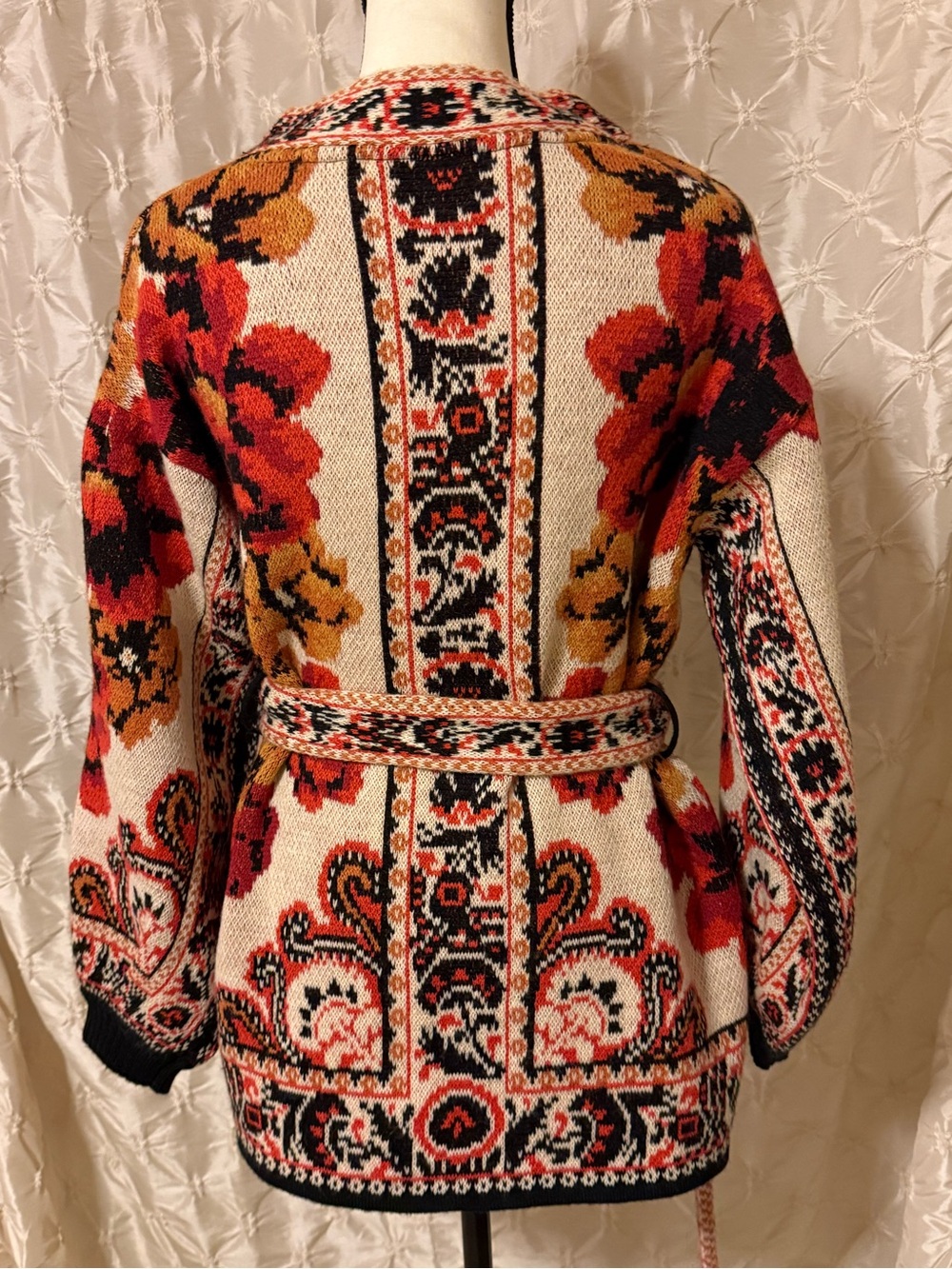 FARM RIO Sand Winter Tapestry Knit Cardigan Belted Sweater Cream Red Floral - Picture 6 of 15